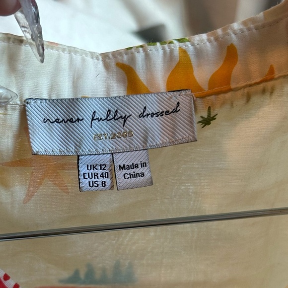 Colorful Sun Patterned Button-Up Shirt - Picture 5 of 5